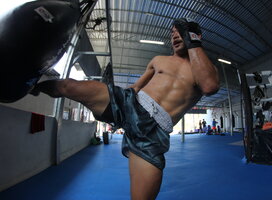 In fight training for one of his One Lumpinee fights